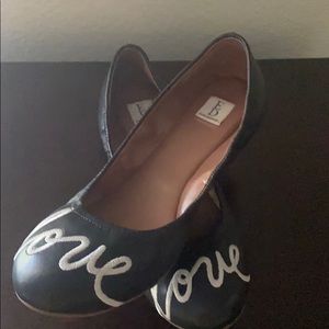 Size 8M ED Ellen DeGeneres flats